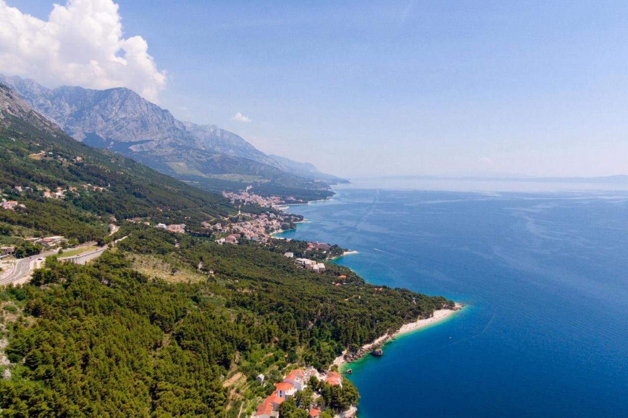 Apartments With A Parking Space Brela, Makarska - 6043 Ngoại thất bức ảnh