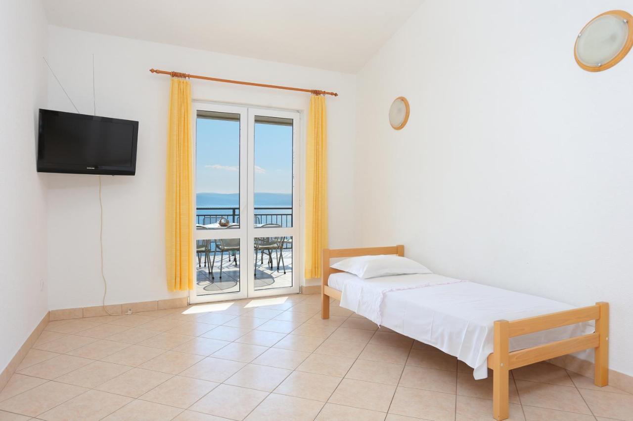 Apartments With A Parking Space Brela, Makarska - 6043 Ngoại thất bức ảnh