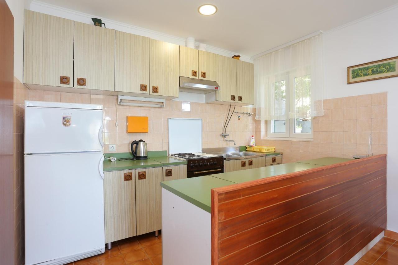 Apartments With A Parking Space Brela, Makarska - 6043 Ngoại thất bức ảnh